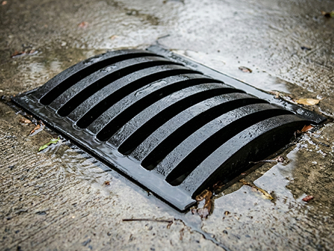 600x500 mm Döküm Bombeli Kanal Izgarası